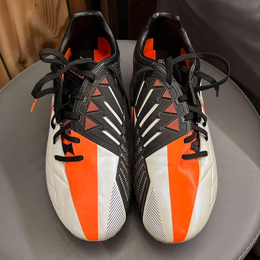 Nike T90 Laser Soccer Cleats size 9.5
